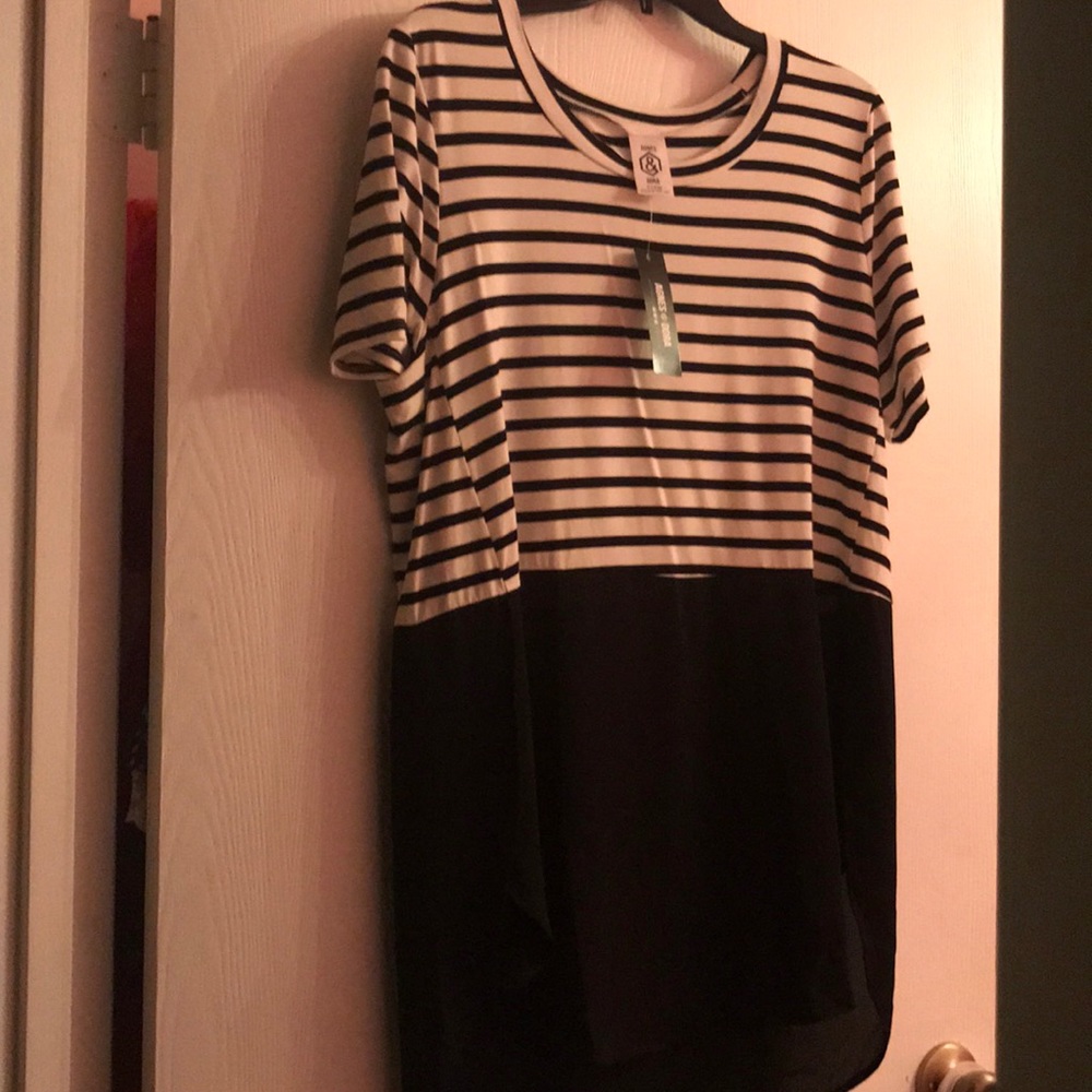 BNWT Agnes and Dora Tulip Top! Very hard to find!